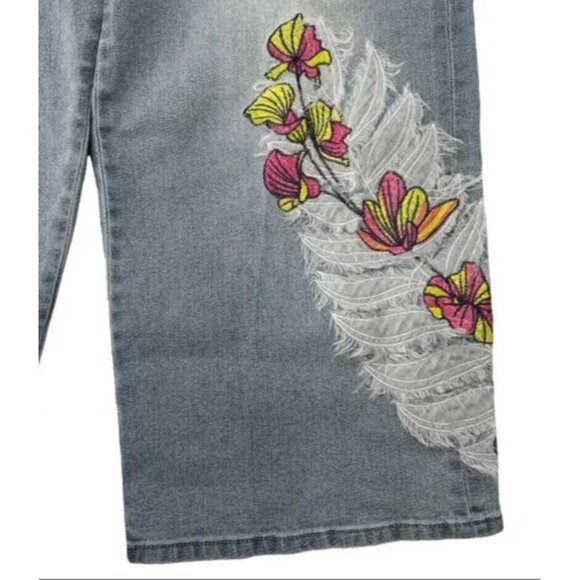 DG2 Diane Gilman Embroidered Cropped Wide Leg Jeans 696-858 Chambray Size 6 - Picture 4 of 6